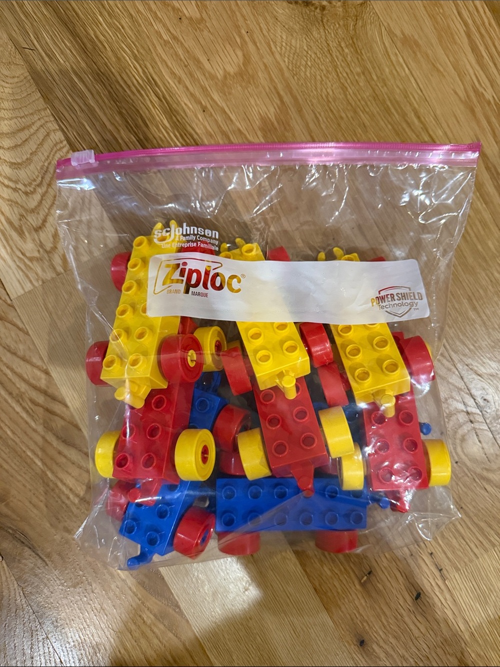 LEGO Duplo Set of 9 Vintage Train Car Bases - Picture 5 of 5
